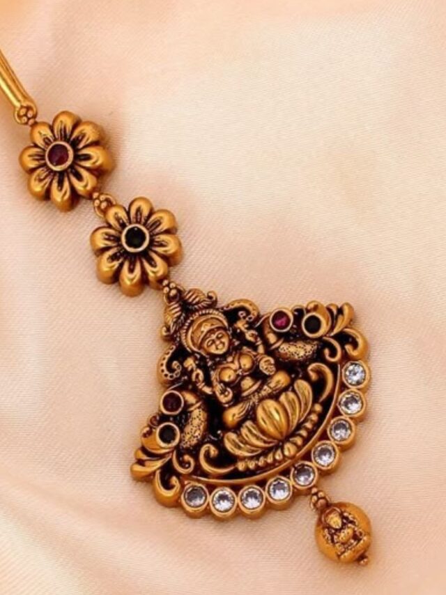 Traditional Mangtikka Designs